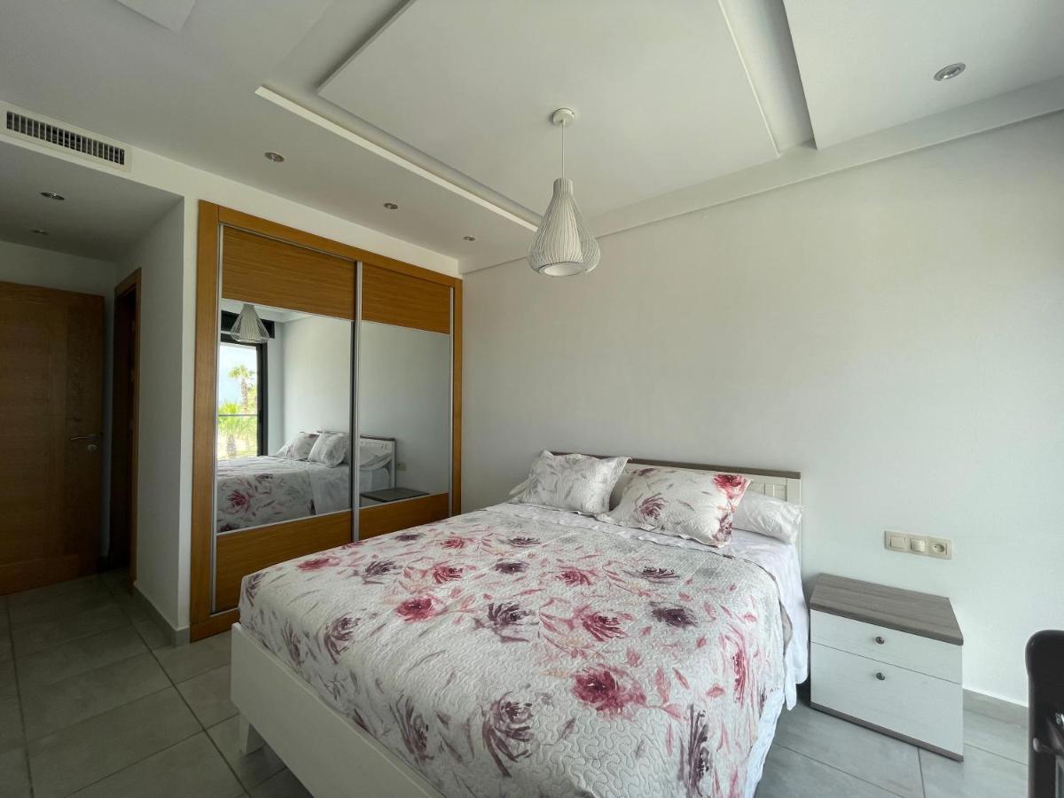 מרטיל Seafront High Standard Apartment מראה חיצוני תמונה